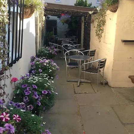 The Royal George فندق مبيت وإفطار